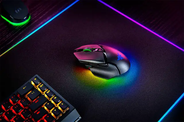 Razer Basilisk V3 Pro 1