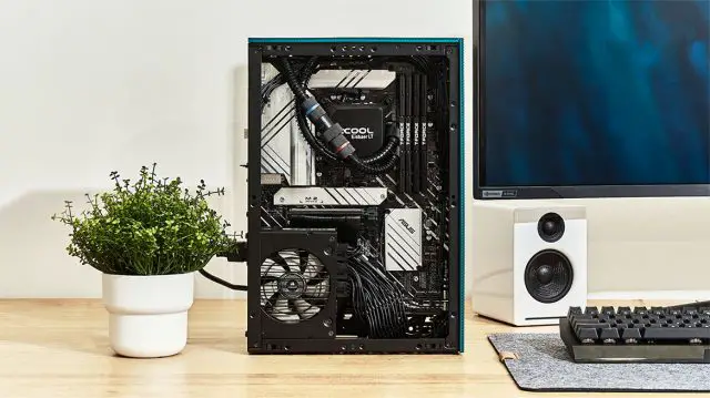 SSUPD Meshroom S ITX PC Case featured