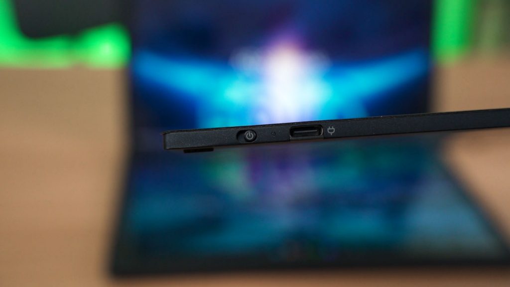 How is it like to actually use the ASUS Zenbook 17 Fold OLED UX9702