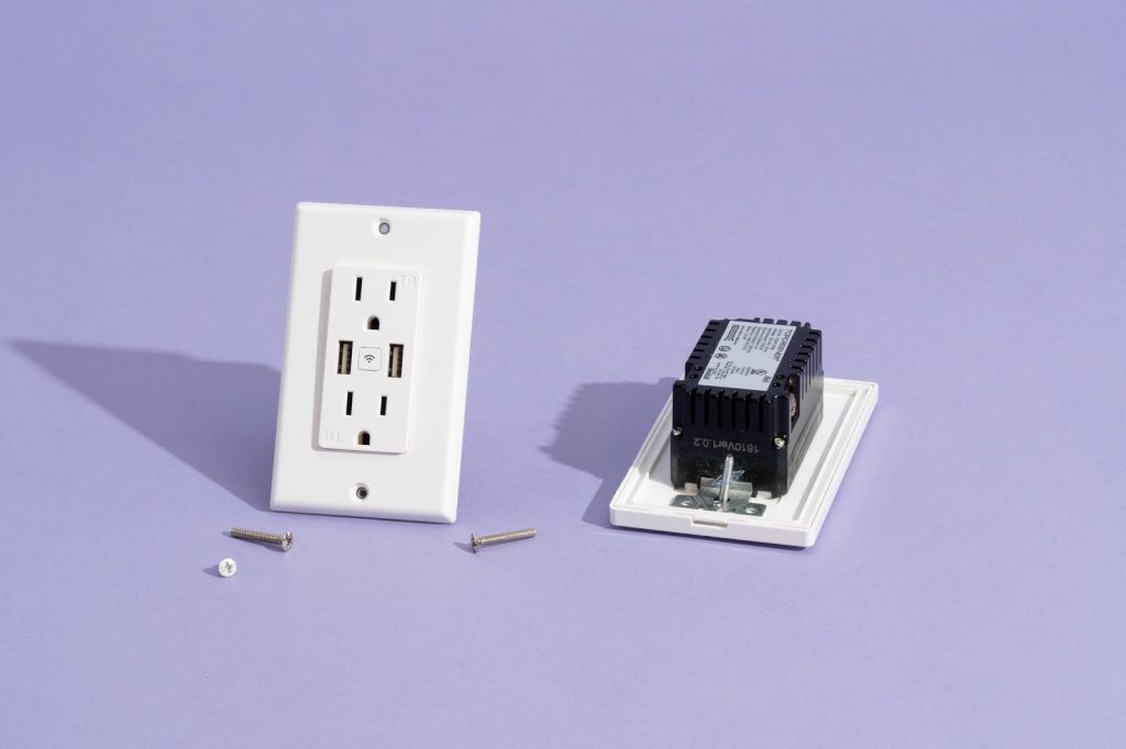 smart outlet