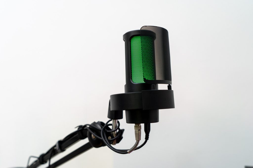 Fifine Ampligame A8 17
