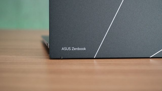 ASUS Zenbook 13 S OLED UX5304 review 31