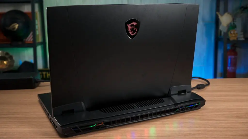 MSI Titan GT77HX 13VI review 1