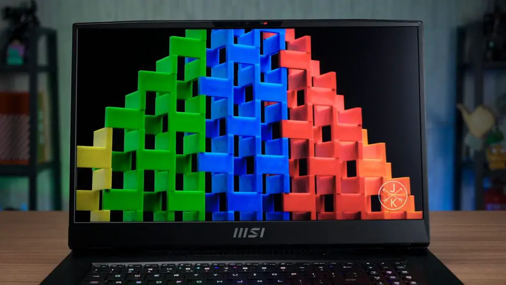 MSI Titan GT77HX 13VI review 19
