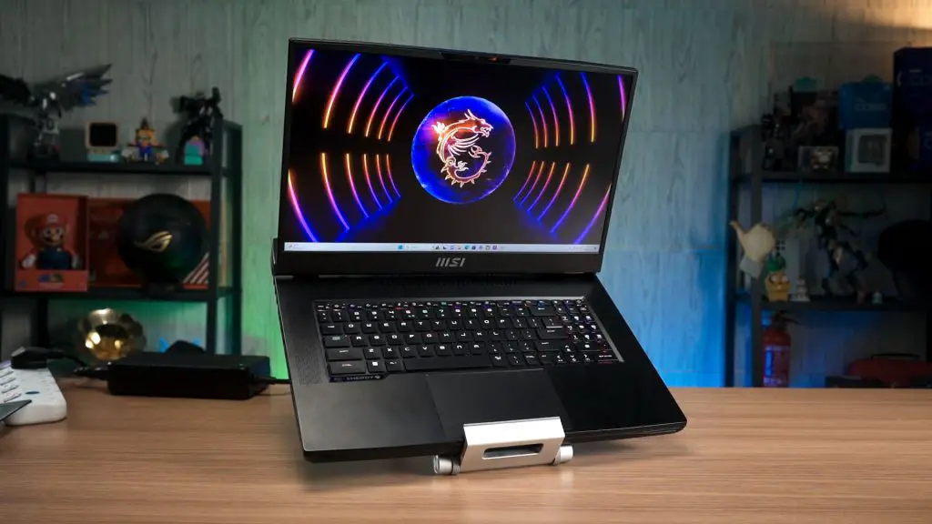 MSI Titan GT77HX 13VI review 4