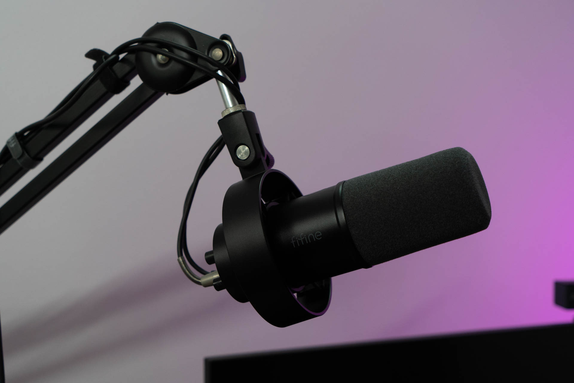 Quick Review: FIFINE K688 USB/XLR Dynamic Microphone