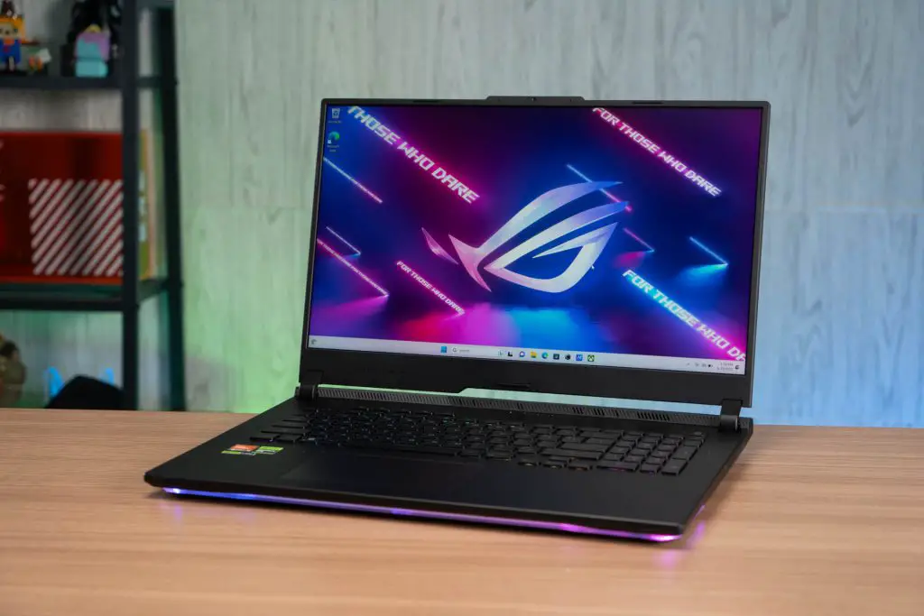 ROG Strix SCAR 17 G733PY 12