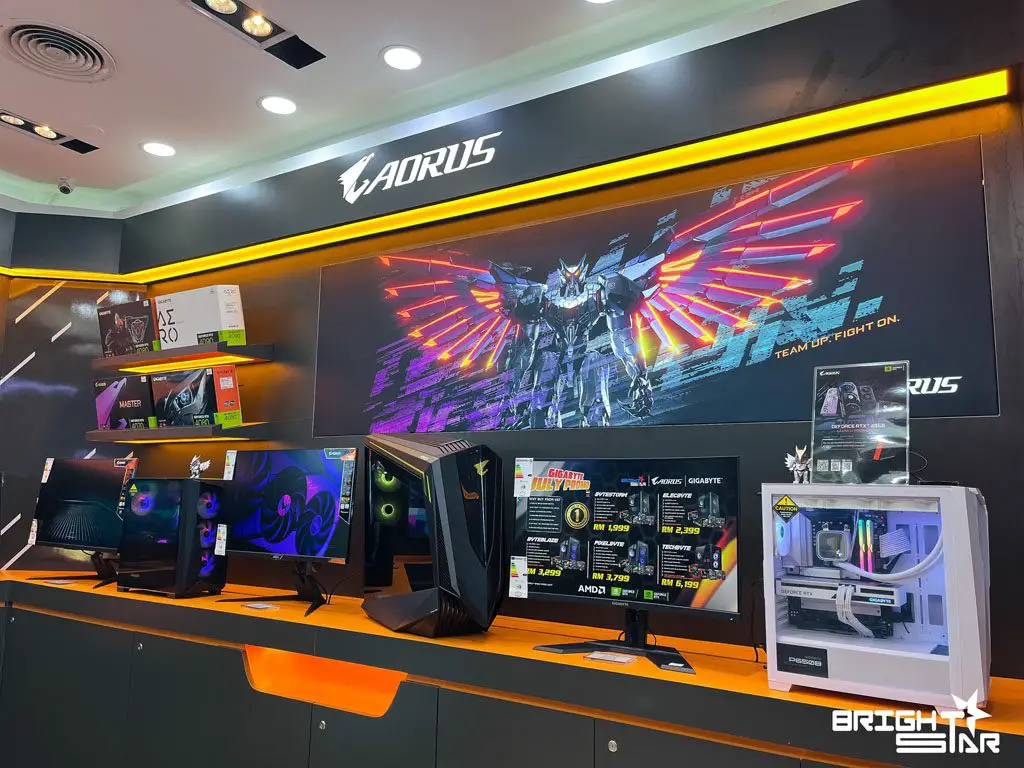 GIGABYTE Concept Store 1