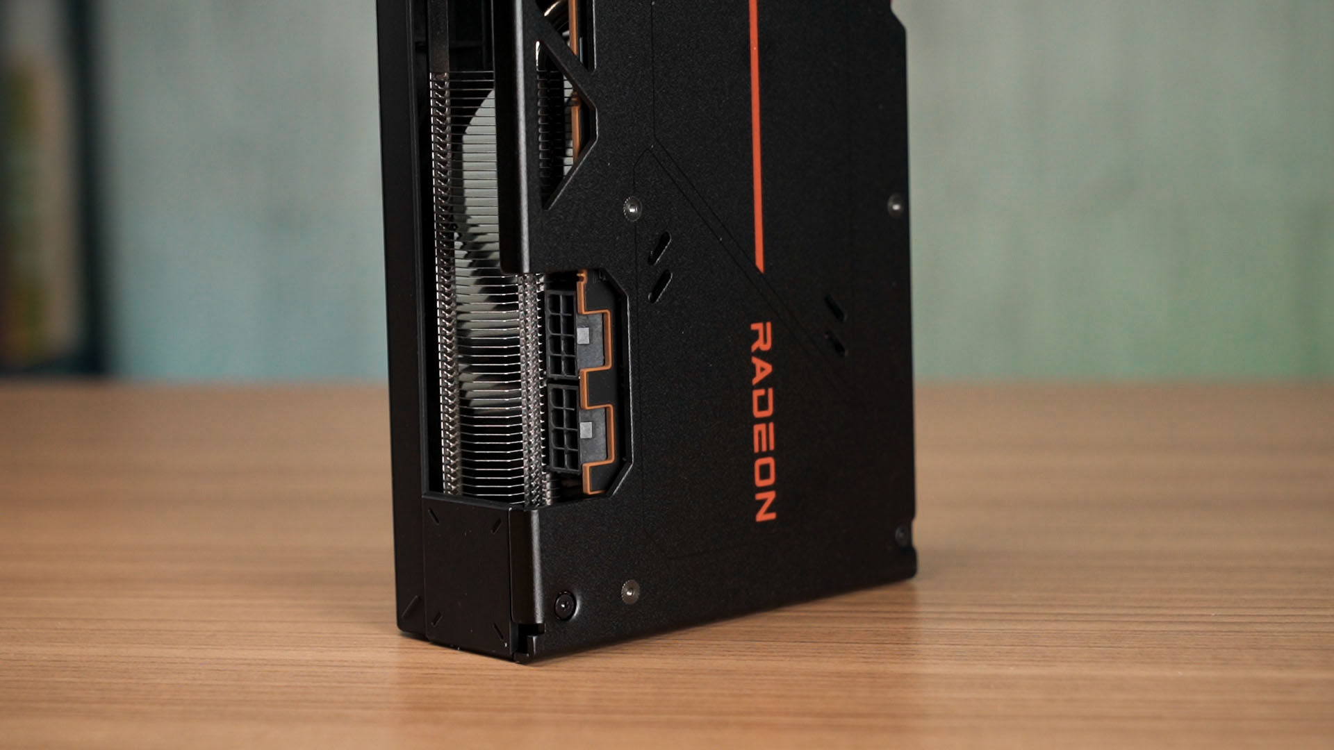 Sapphire Pulse AMD Radeon RX 7700 XT review 5