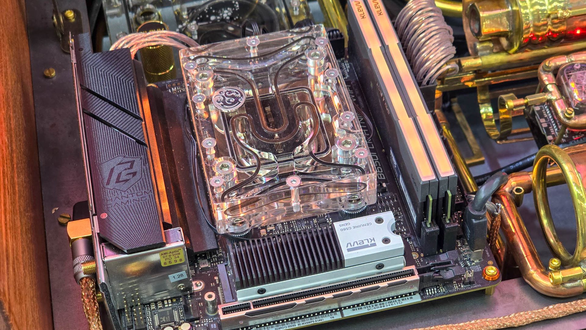 Computex 2024 Klevv 18