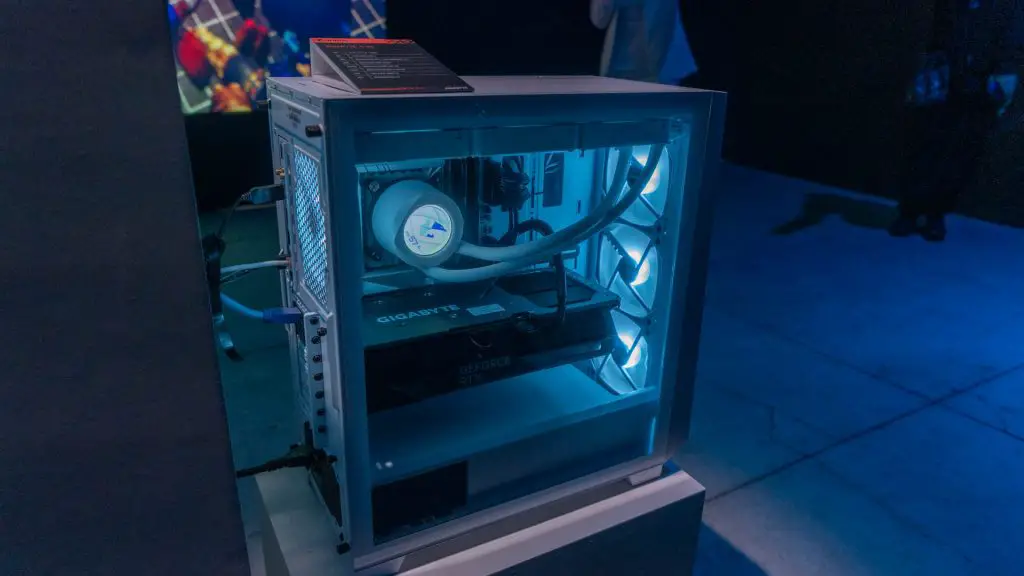 Gigabyte AI New Era 16