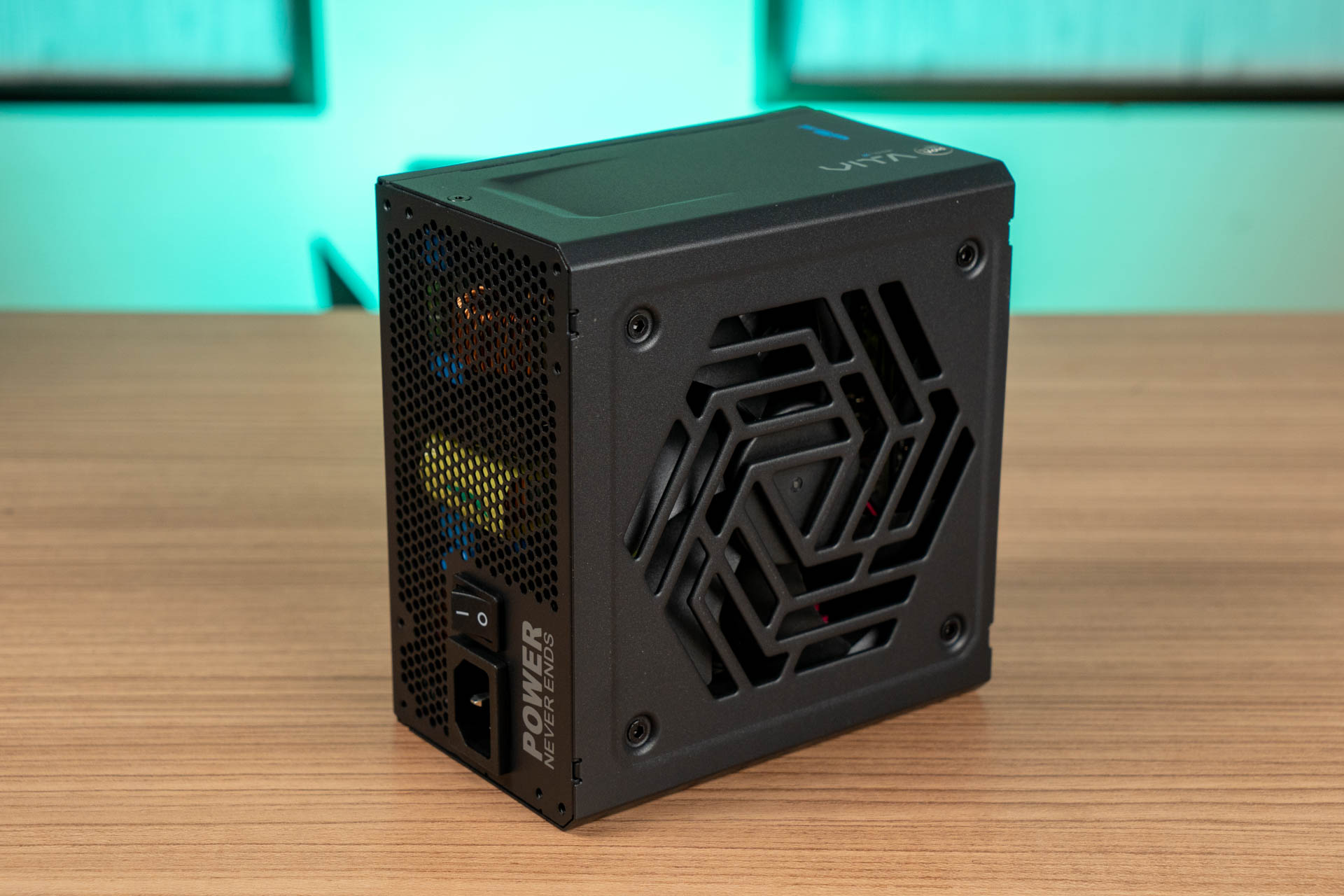 Overview: FSP VITA GM 1000W
