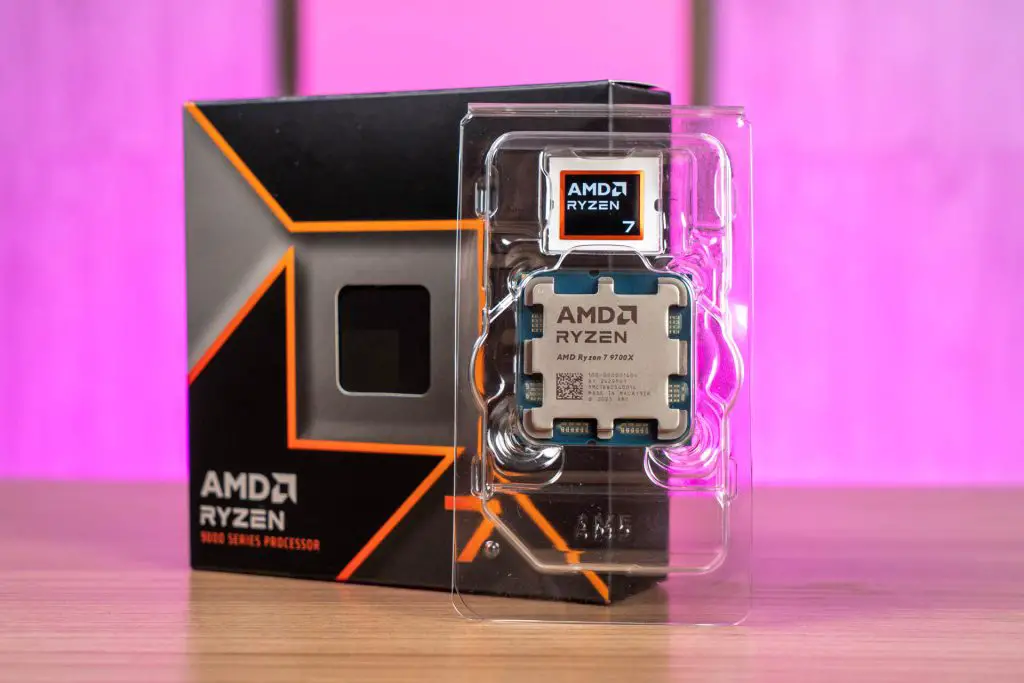 AMD Ryzen 7 9700X Hands-On Test AMD Ryzen 7 9700X Hands-On Test