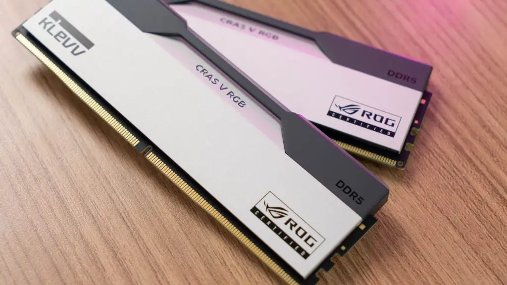 KLEVV CRAS V RGB ROG Certified 04 KLEVV CRAS V RGB ROG Certified 04