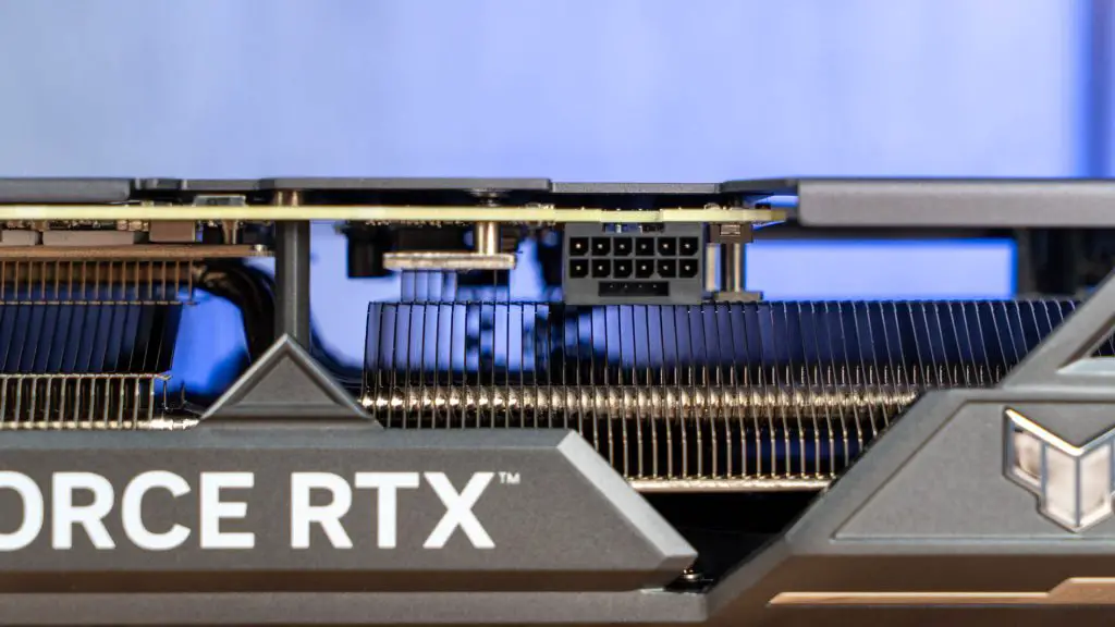 ASUS TUF GAMING GeForce RTX 4070 Ti SUPER 07