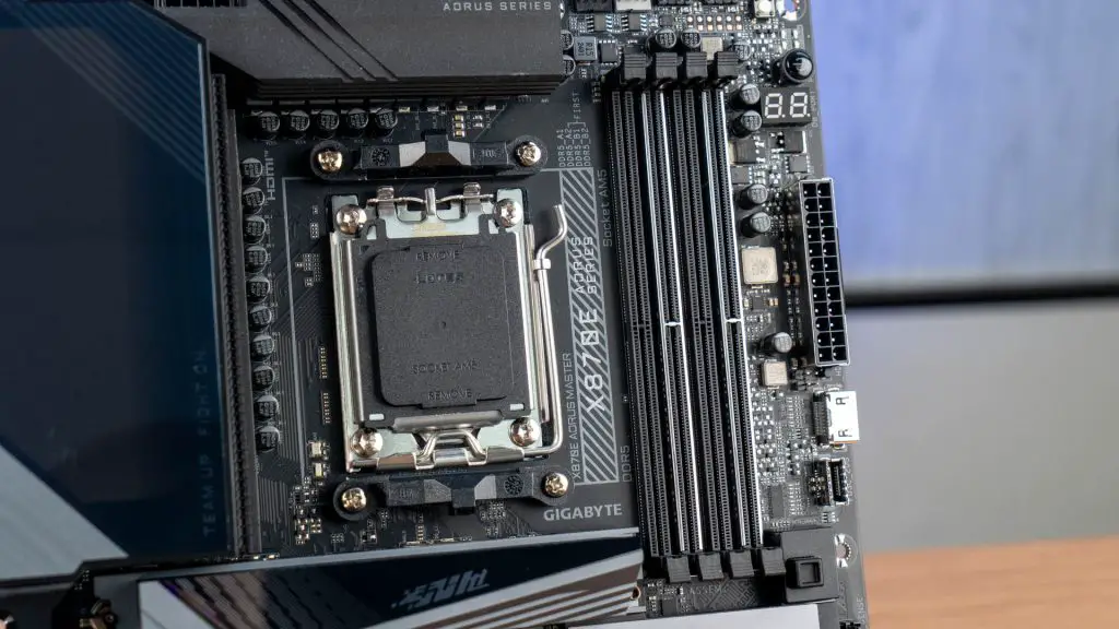 X870E AORUS MASTER 11