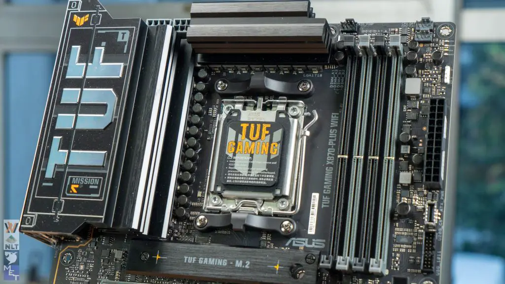 TUF Gaming X870 Plus WiFi 04