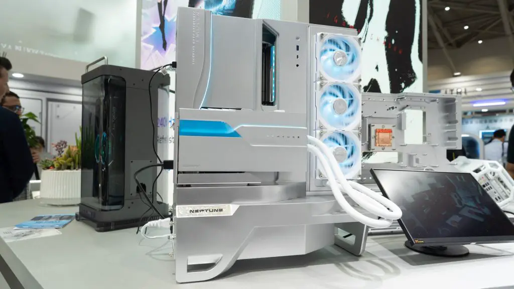 COMPUTEX 2025 COLORFUL 21