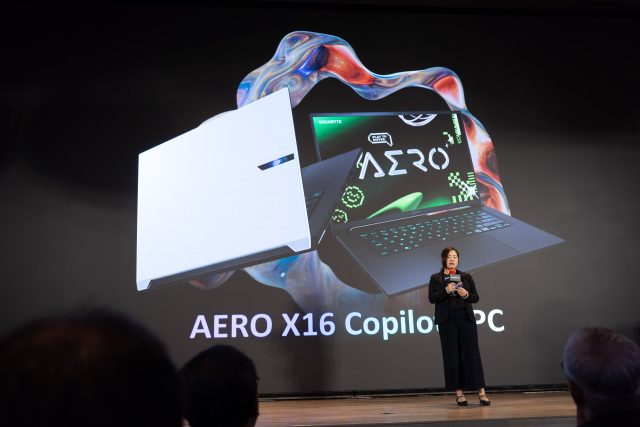 COMPUTEX 2025 Gigabyte AERO X16 01