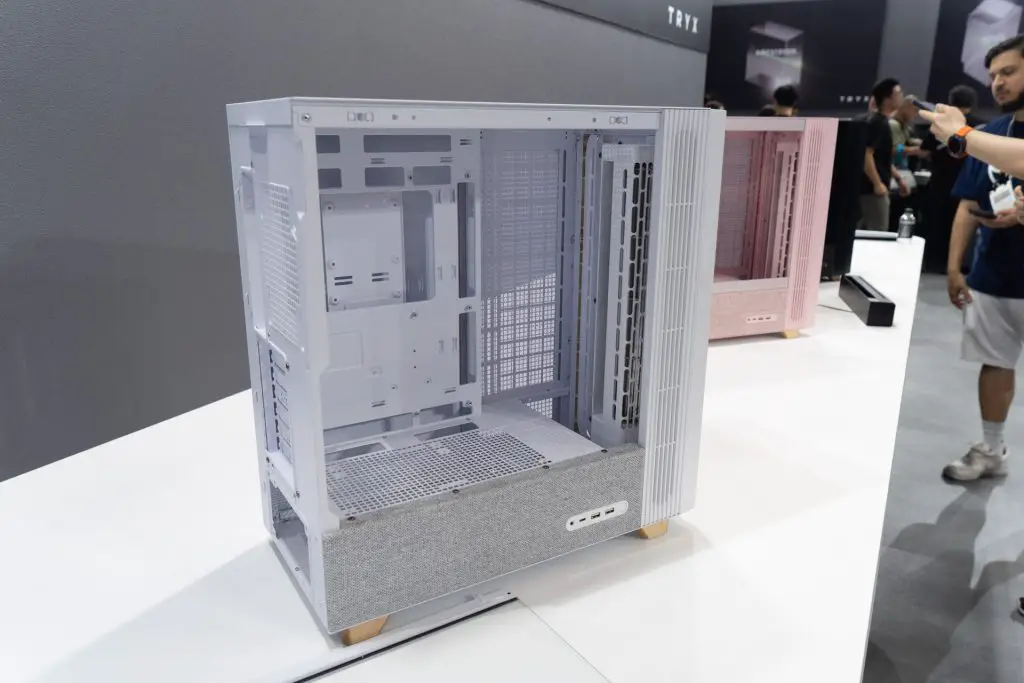 COMPUTEX 2025 TRYX 18