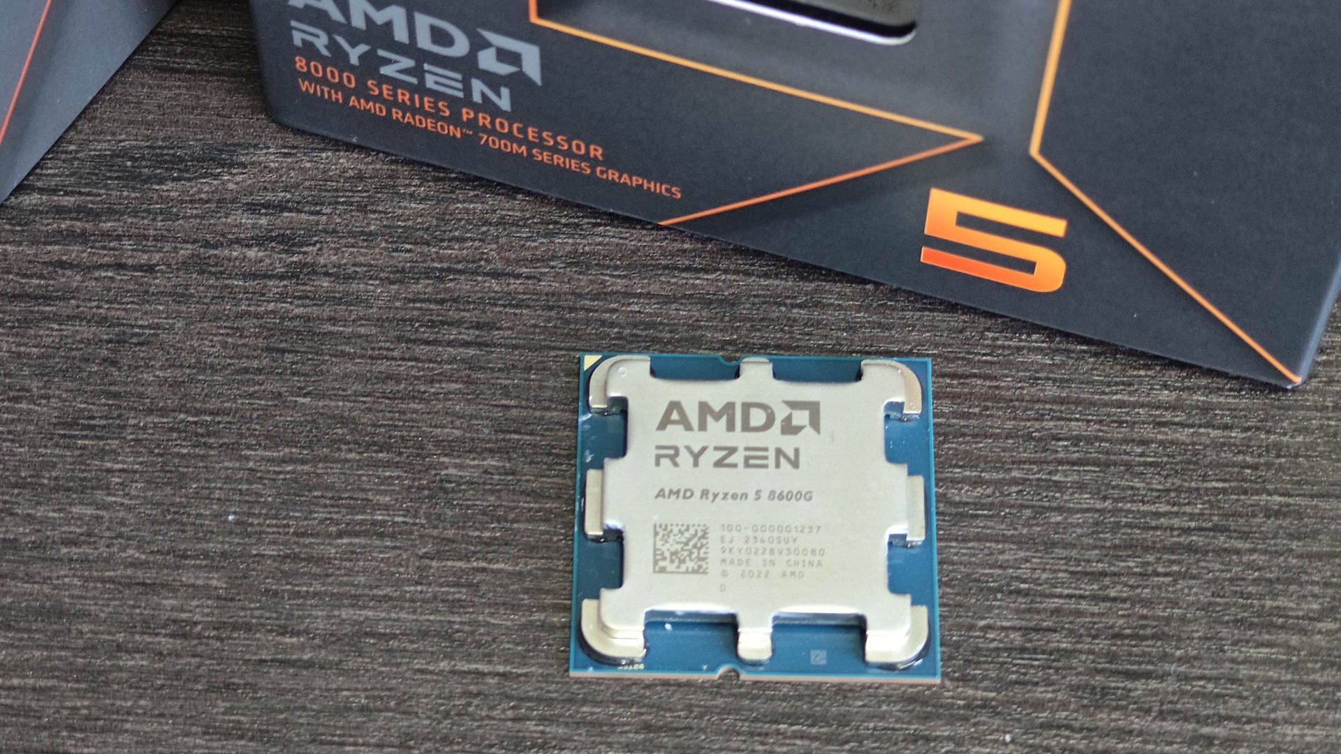 AMD Ryzen 5 8600G