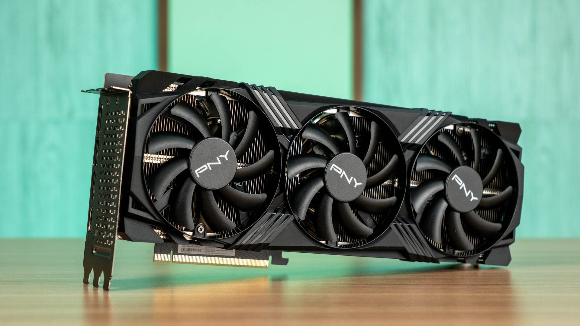 PNY RTX 4070 Ti Super VERTO OC 09