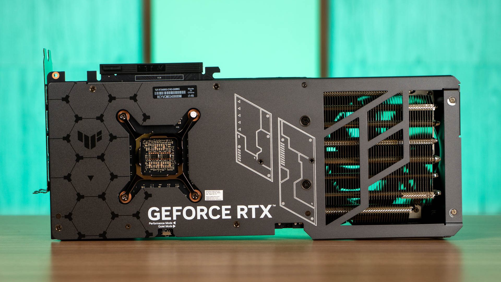 TUF Gaming GeForce RTX 4080 SUPER 05