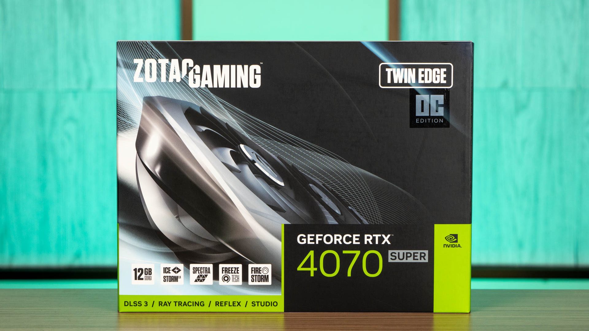 ZOTAC GeForce RTX 4070 SUPER Twin Edge OC 01